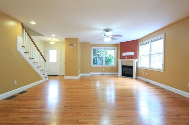 6 Adams St in Newton, MA - Building Photo - Building Photo