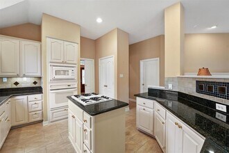 12119 Ember Isles Ln in Houston, TX - Building Photo - Building Photo