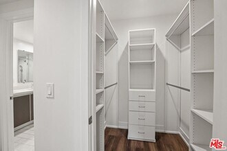 807 N Hudson Ave in Los Angeles, CA - Building Photo - Building Photo