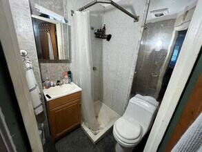 15 Forest St in Medford, MA - Building Photo - Building Photo