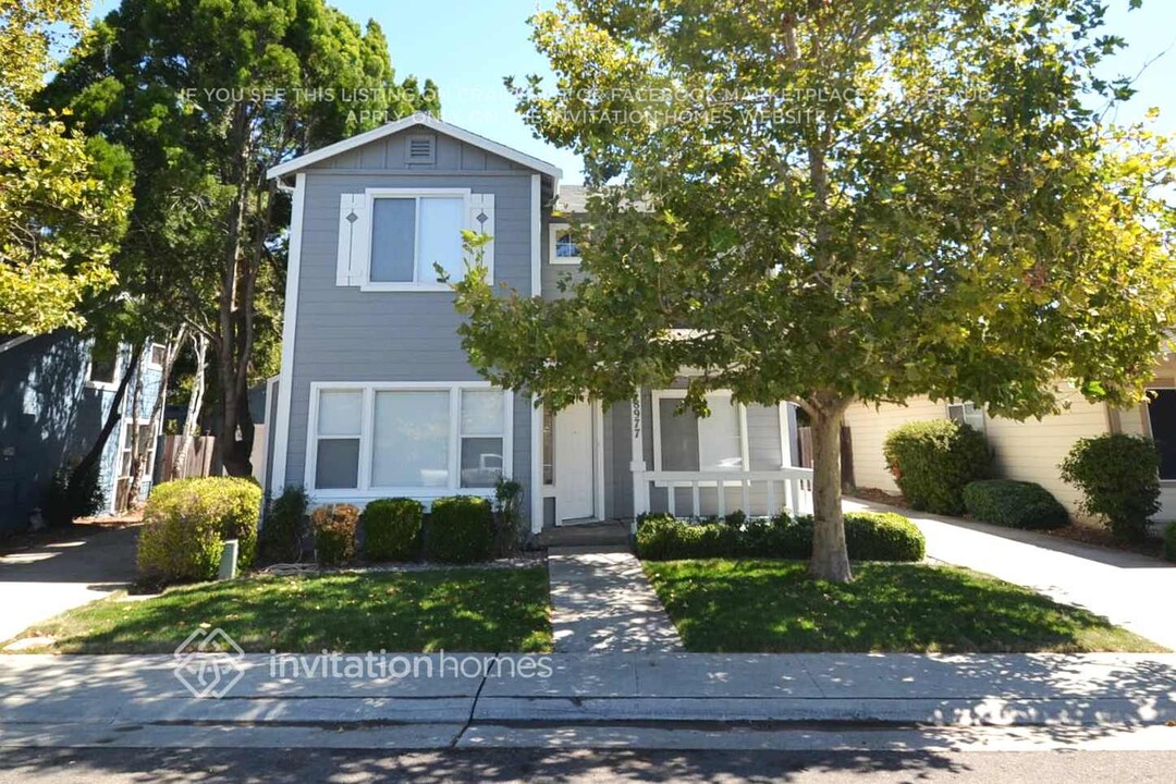 8977 Arborview Dr in Elk Grove, CA - Building Photo