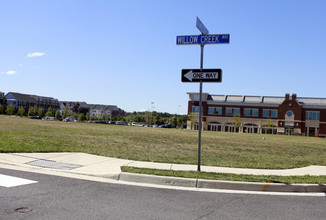 Building O in Brambleton, VA - Building Photo - Building Photo