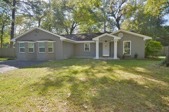 1420 Sweet Gum Ln in Houston, TX - Building Photo - Building Photo