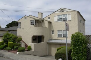 1733 Clemens Rd in Oakland, CA - Building Photo