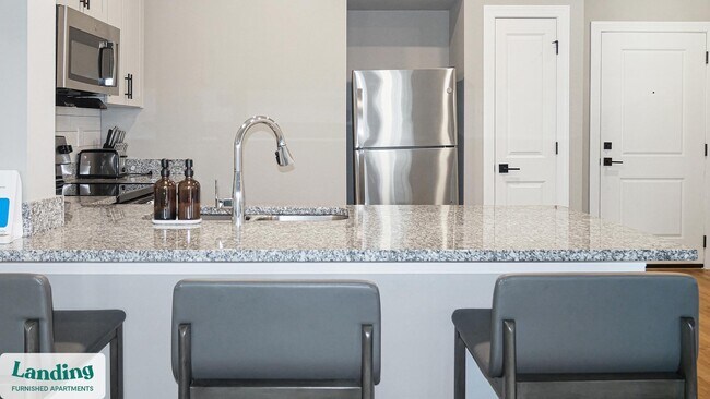 3050 Steeple Cir, Unit 4311 in Cape Coral, FL - Foto de edificio - Building Photo