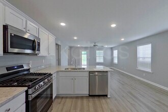 391 Angela St in Prattville, AL - Foto de edificio - Building Photo