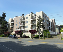 Aravita in Seattle, WA - Building Photo - Building Photo