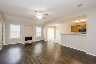 1416 Mosscreek Dr in Denton, TX - Building Photo - Building Photo