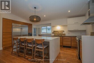 229 Westview Ct in Kitchener, ON - Building Photo - Building Photo