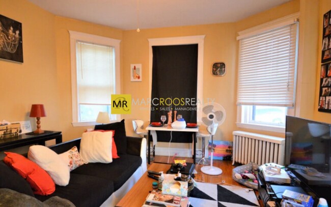 319 Allston St, Unit 4 in Boston, MA - Building Photo - Building Photo