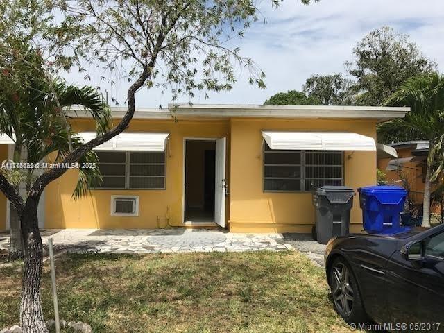 5643 Hayes St in Hollywood, FL - Building Photo