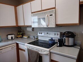 2229 9th St in Coralville, IA - Building Photo - Building Photo