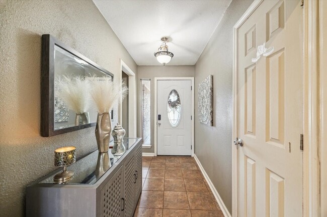 property at 5923 Pine Needle Ln