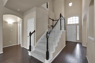 2458 Garden Falls Dr in Conroe, TX - Building Photo - Building Photo