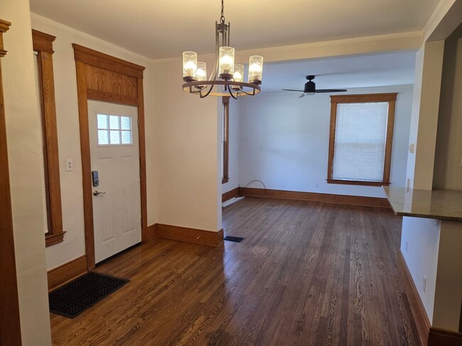 109 Erie St in Syracuse, NY - Building Photo - Building Photo