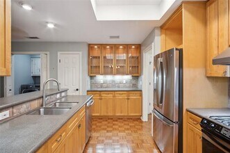 9131 Valley Chapel Ln in Dallas, TX - Building Photo - Building Photo
