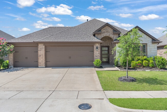 property at 3057 Maverick Dr