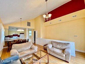 219 Kitty Hawk Bay Dr in Kill Devil Hills, NC - Building Photo - Building Photo