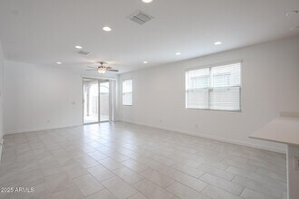 2068 W Sierra Sunset Trail in Phoenix, AZ - Building Photo - Building Photo