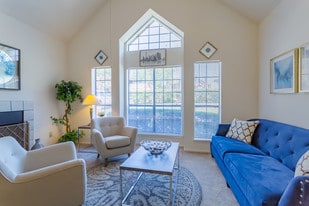 Oak City Apartments in Raleigh, NC - Building Photo