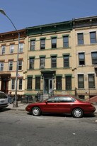 841 Hart St in Brooklyn, NY - Building Photo