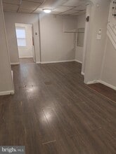 210 N Avondale St in Philadelphia, PA - Building Photo - Building Photo
