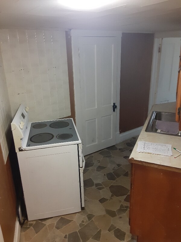 218 W Ashley St-Unit -Apartment C in Jefferson City, MO - Building Photo - Building Photo