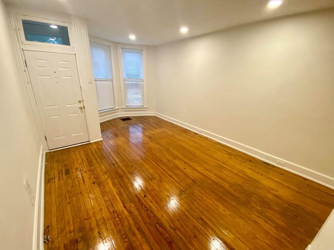830 W 34th St in Baltimore, MD - Building Photo - Building Photo