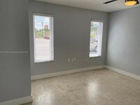 3260 SW 67th Ave in Miami, FL - Building Photo - Building Photo