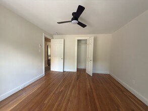 5297 Washington St, Unit 1 in Boston, MA - Building Photo - Building Photo