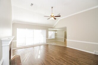 8699 Wood Mills Dr W in Memphis, TN - Building Photo - Building Photo