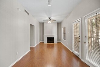 712 Graham Pl in Austin, TX - Foto de edificio - Building Photo