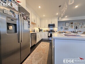 80 North Beacon St, Unit 1 in Boston, MA - Foto de edificio - Building Photo