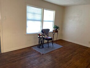 4325 Forbes St in Fort Worth, TX - Foto de edificio - Building Photo