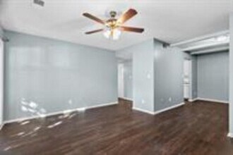 5 NW O'Brien Rd in Lee's Summit, MO - Building Photo - Building Photo