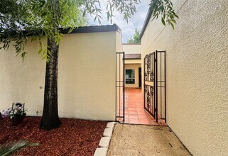 20313 Sunny Shores Dr in Atascocita, TX - Building Photo - Building Photo