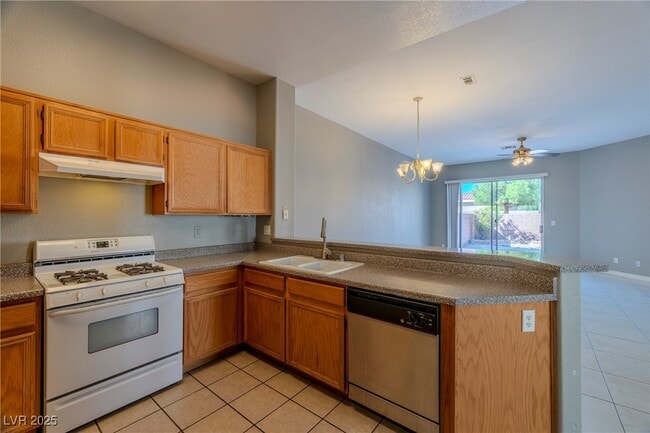 property at 2804 W Agate Ave