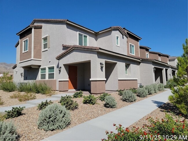 property at 6246 Foxes Dl St