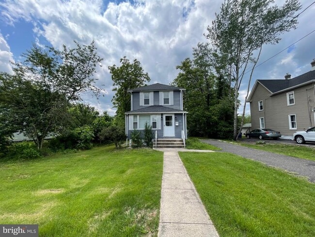 property at 209 S Academy St