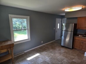 1032 Bonnie Brae Ln in Lake Geneva, WI - Building Photo - Building Photo