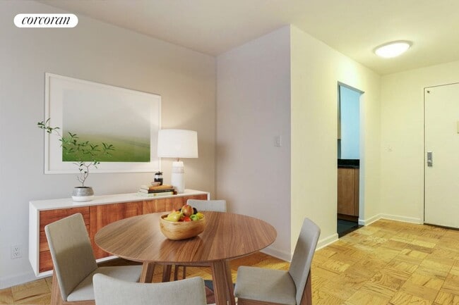211 E 53rd St in New York, NY - Building Photo - Building Photo