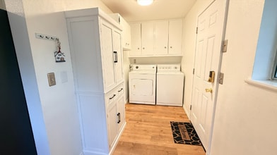 13601 SE 266th St in Kent, WA - Building Photo - Building Photo