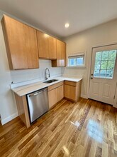 124 Chestnut St, Unit 002R in Lynn, MA - Building Photo - Building Photo