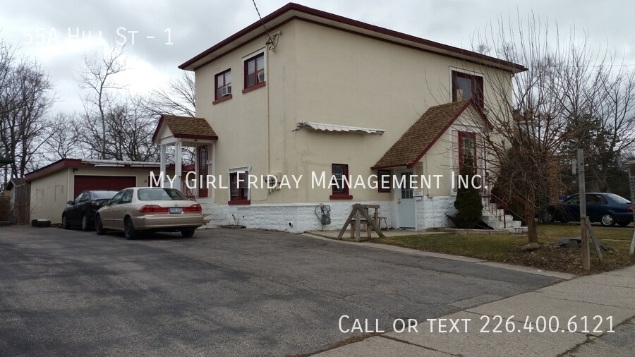 55 Hill St in Kitchener, ON - Building Photo