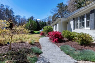 2715 Rothgeb Dr in Raleigh, NC - Building Photo - Building Photo