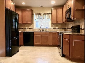 6337 Tuttle Ave in Norfolk, VA - Building Photo - Building Photo