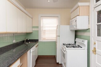 4512 S Laporte Ave, Unit J03P in Chicago, IL - Building Photo - Building Photo