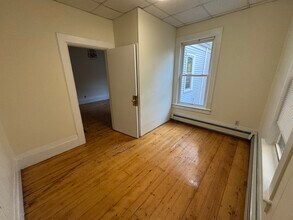 41 Florence St, Unit #1 in Somerville, MA - Building Photo - Building Photo