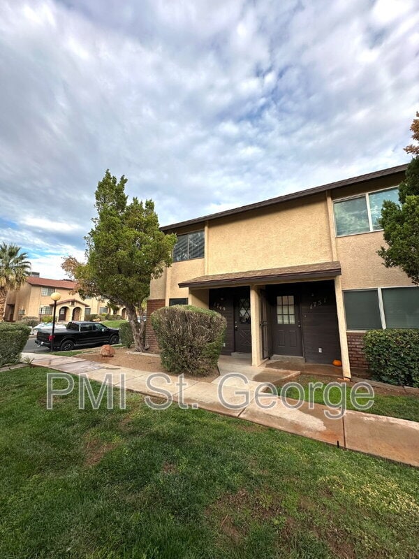 property at 1749 W 1020 N