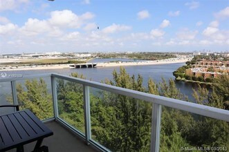 5077 NW 7th St-Unit -1503 in Miami, FL - Building Photo - Building Photo